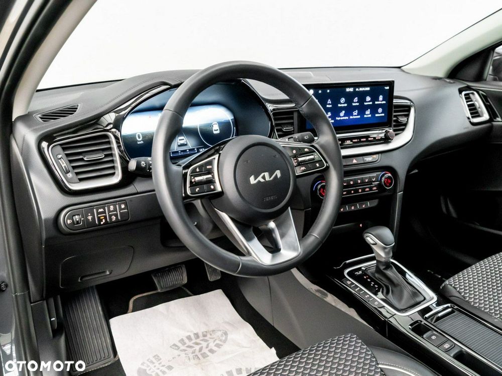 Kia XCeed 1.6 GDI PHEV Business Line DCT - 24