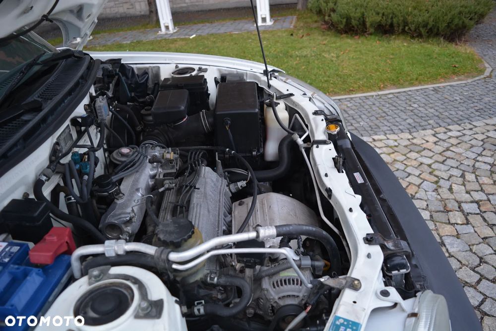 Toyota RAV4 2.0 Special - 24