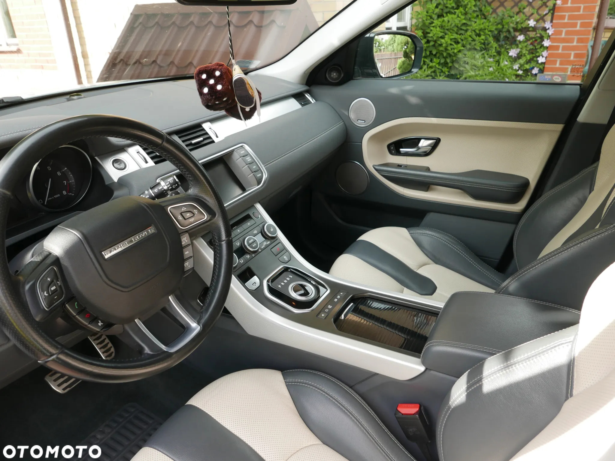 Land Rover Range Rover Evoque - 17
