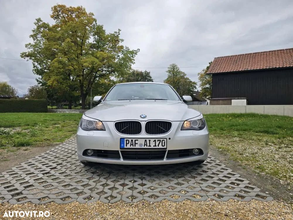 BMW Seria 5 525d Touring - 1