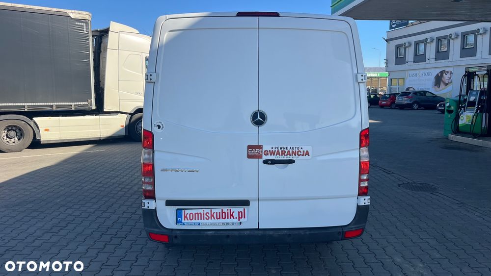 Mercedes-Benz Sprinter - 22