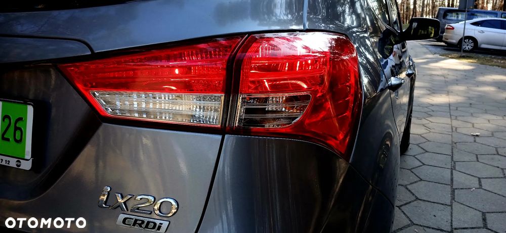 Hyundai ix20 1.6 CRDi blue YES Gold - 12