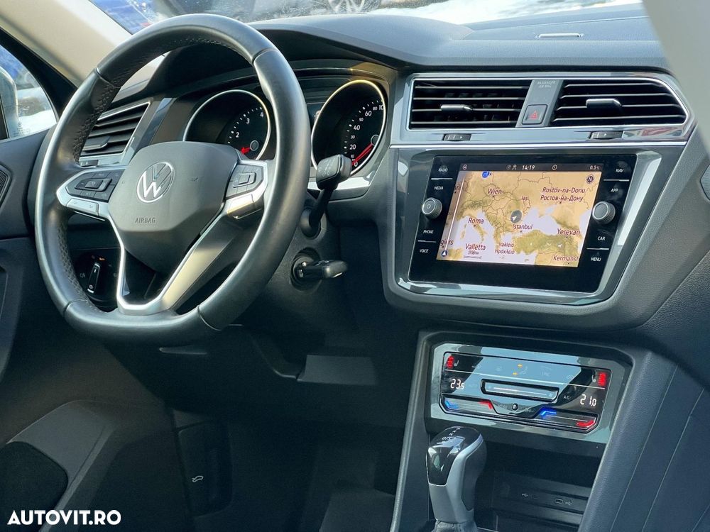 Volkswagen Tiguan - 8