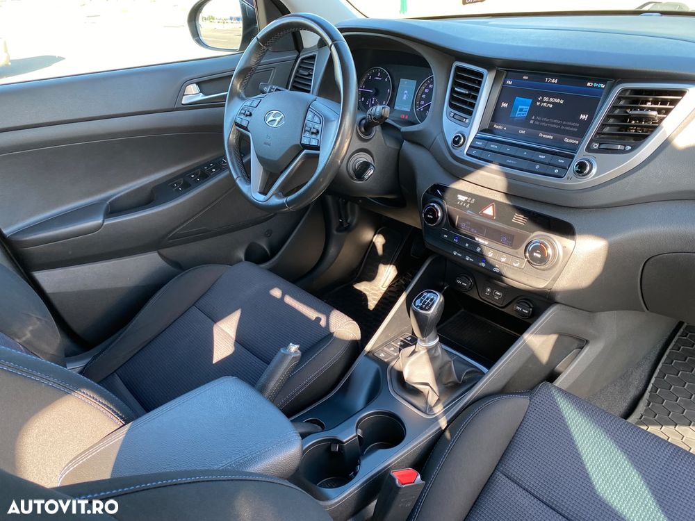 Hyundai Tucson 2.0 CRDI 2WD Style - 13