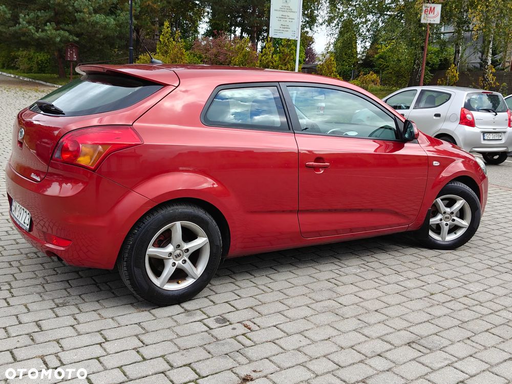 Kia Ceed - 25