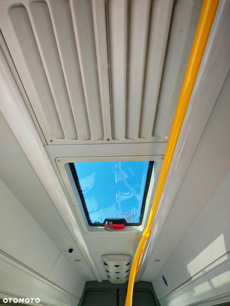 Mercedes-Benz CO TY 35 - 15