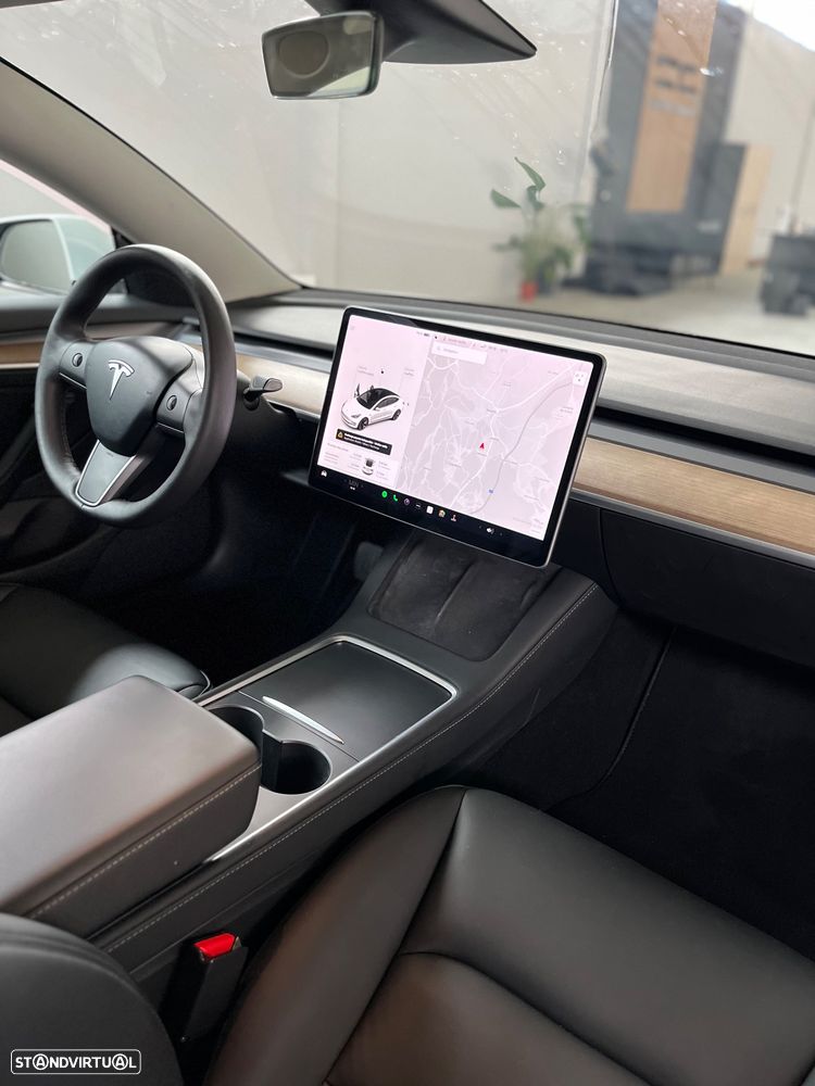 Tesla Model 3 Standard Range Plus RWD - 4
