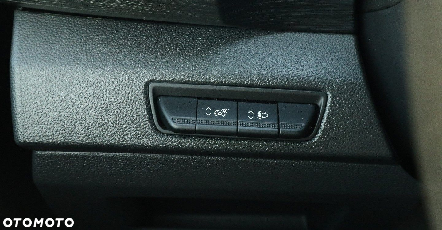 Renault Trafic - 25