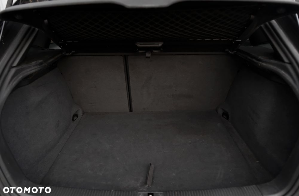 Audi A3 Sportback 2.0 TDI DPF quattro S line Sportpaket (plus) - 32