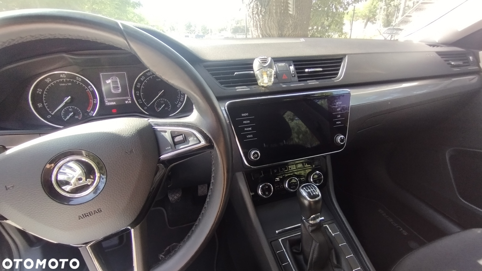 Skoda Superb 1.5 TSI Active - 37