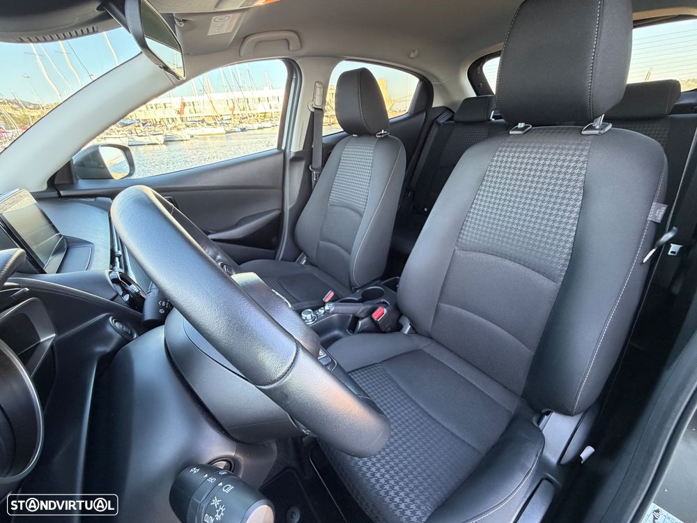 Mazda 2 1.5 Sky-G Advance Navi - 13