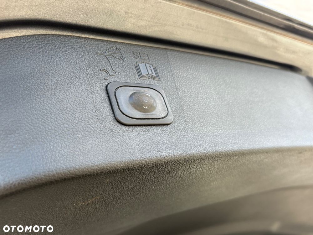 Ford Kuga 1.5 EcoBoost 2x4 Titanium - 12