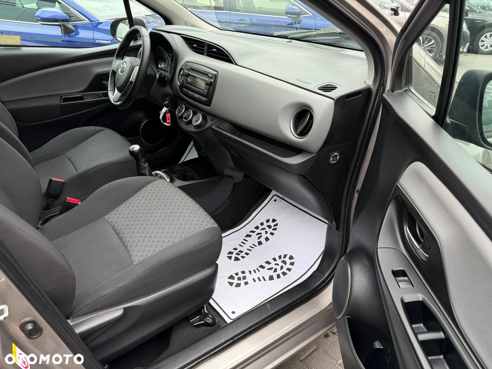 Toyota Yaris 1.0 Active EU6 - 11