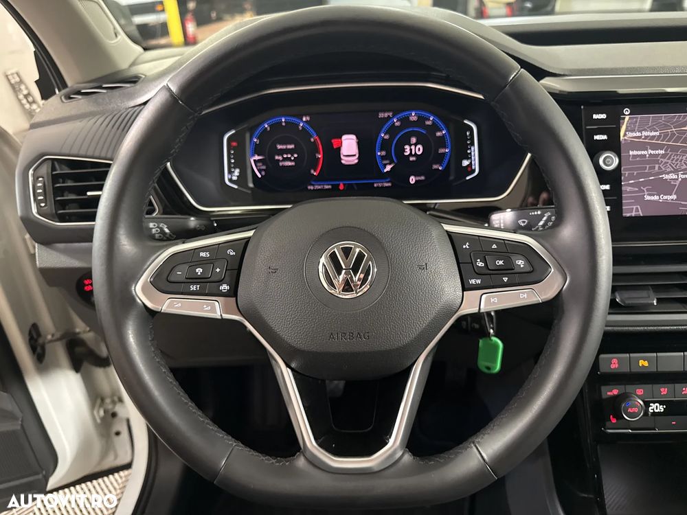 Volkswagen T-Cross - 17
