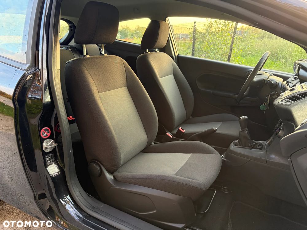 Ford Fiesta 1.25 Ambiente EU5 - 14