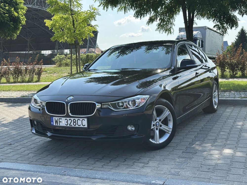 BMW Seria 3 328i xDrive Luxury Line - 3