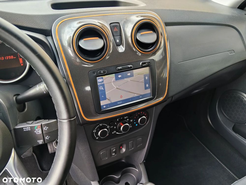 Dacia Sandero Stepway TCe 90 (S&S) Celebration - 16