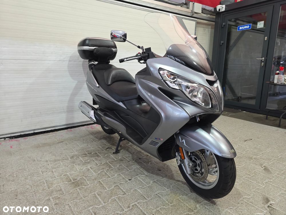Suzuki Burgman - 3