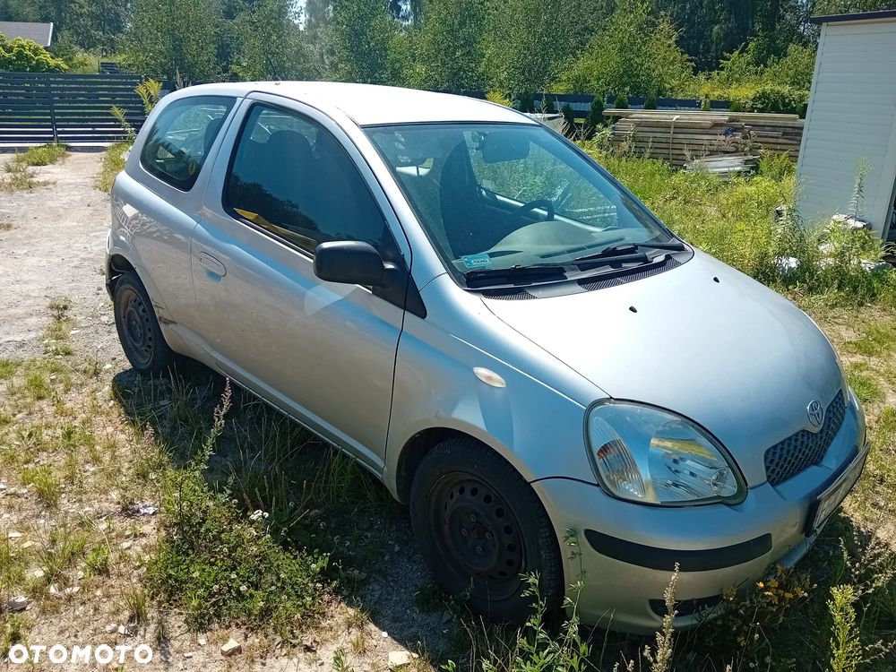Toyota Yaris 1.0 Base - 4