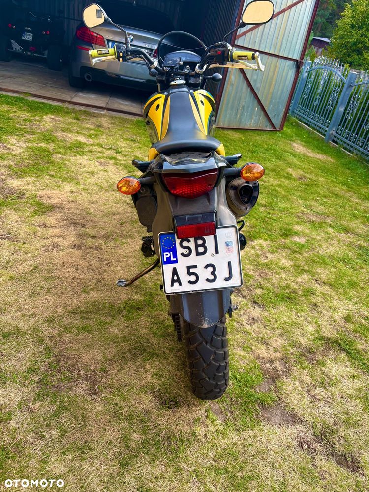 Suzuki DR - 6