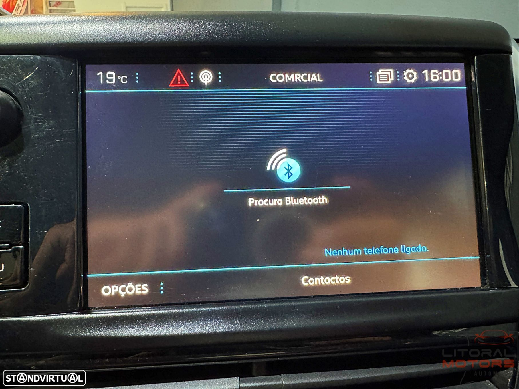 Peugeot 208 1.2 PureTech Signature - 29