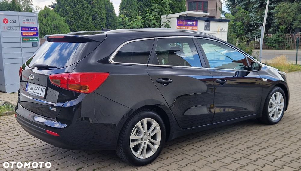 Kia Ceed 1.6 GDI Dream Team Edition - 15