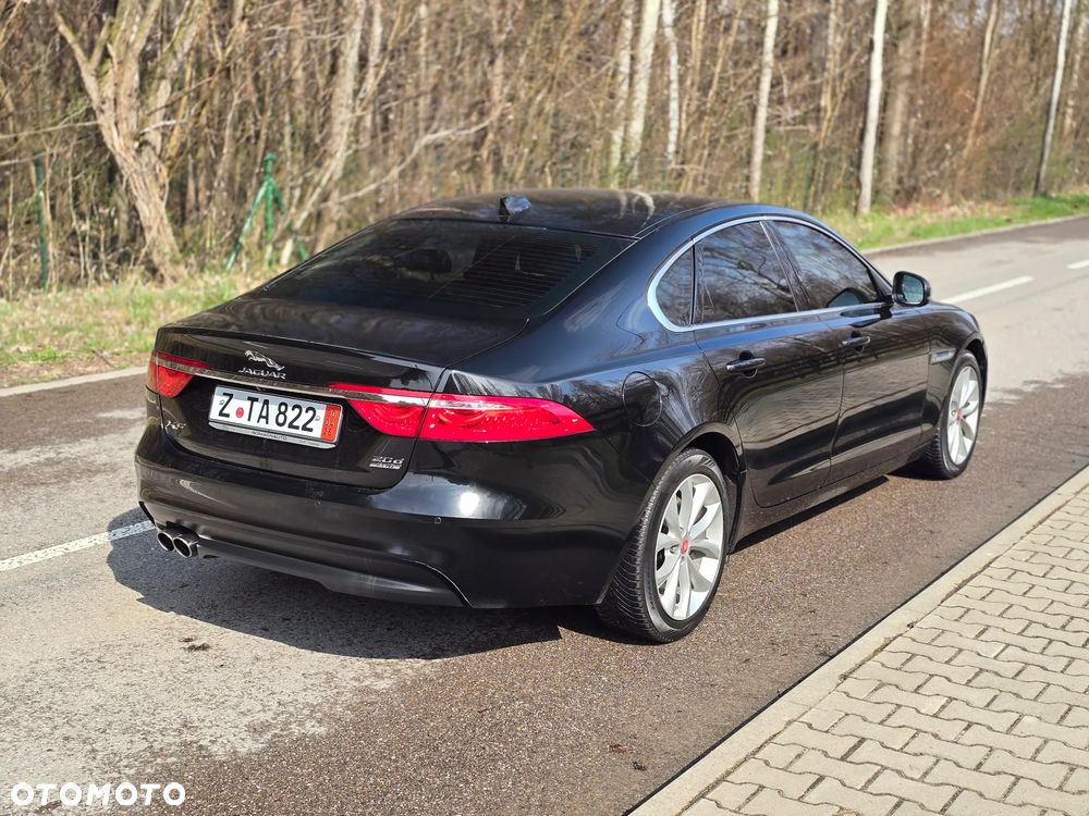 Jaguar XF 20d AWD Prestige - 15