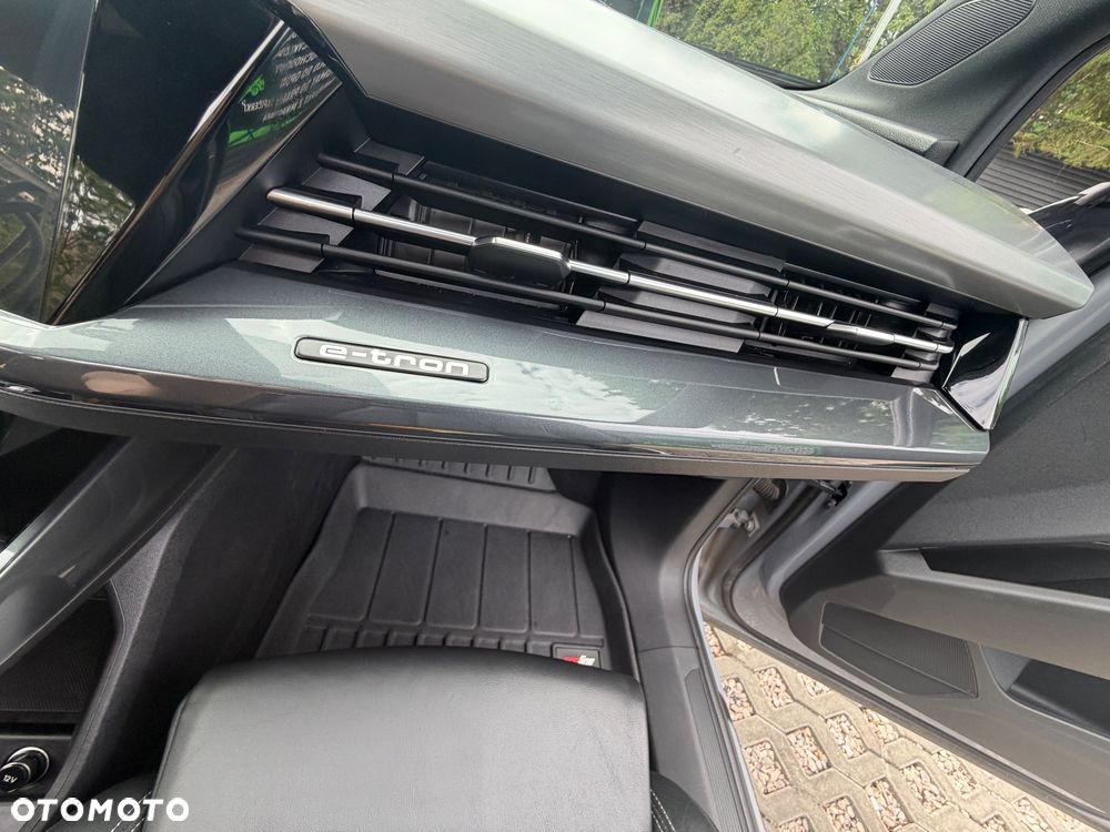 Audi Q4 e-tron 50 77kWh Quattro S Line - 27