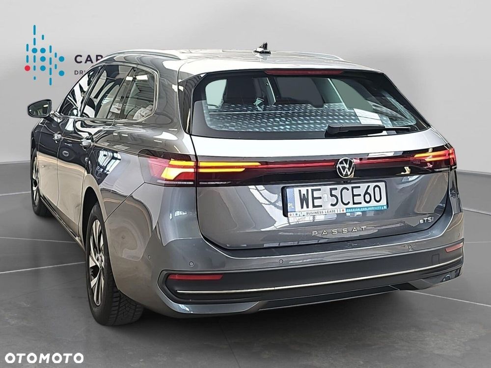 Volkswagen Passat - 27