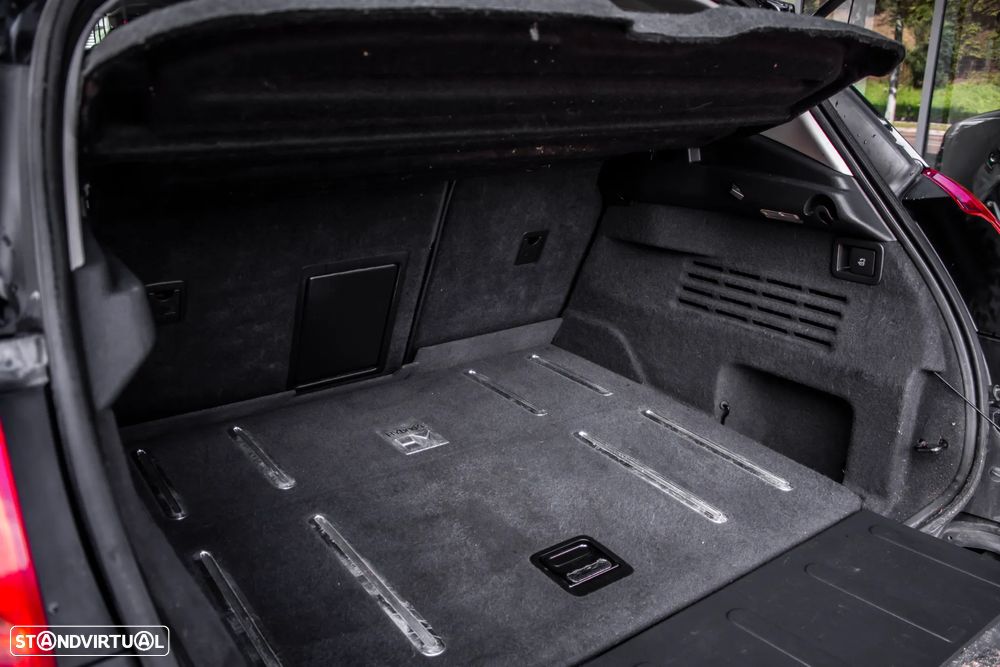 Peugeot 3008 2.0 HDi Hybrid4 - 33