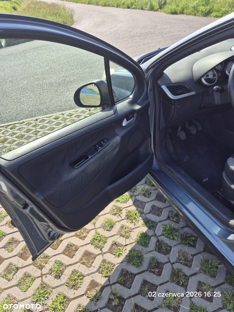 Peugeot 207 1.4 16V Presence - 5