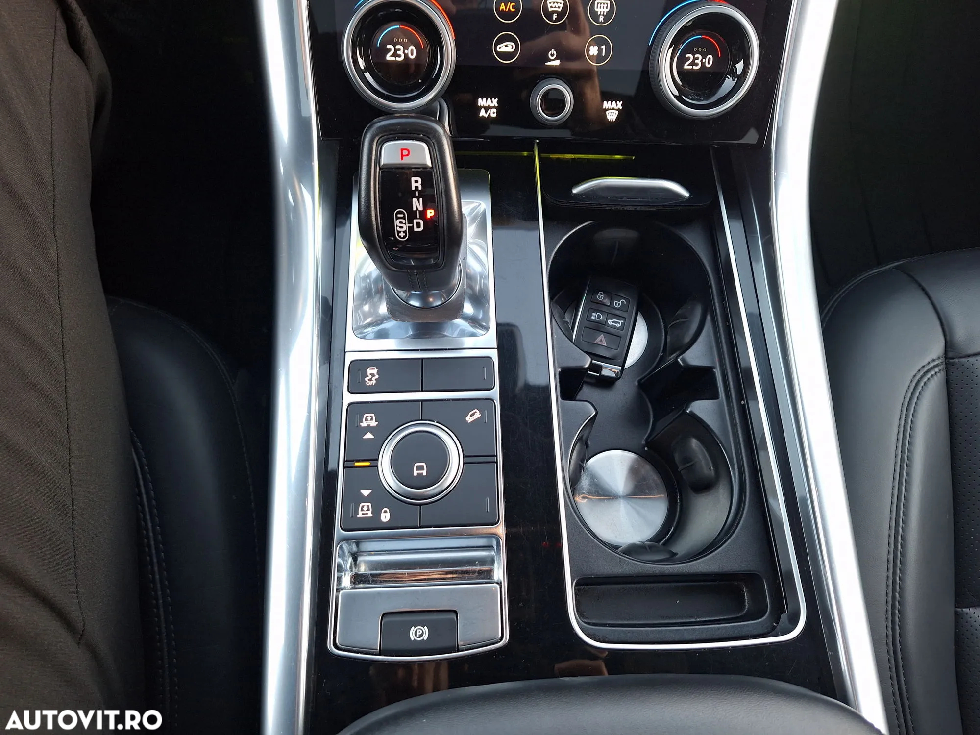 Land Rover Range Rover Sport - 17