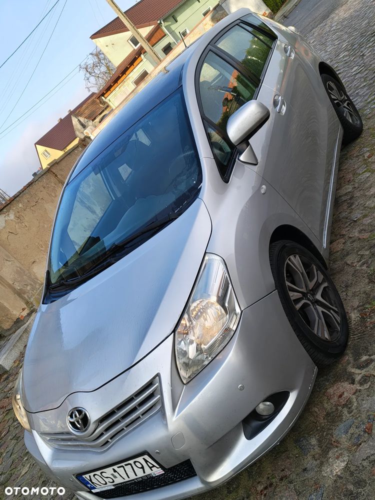 Toyota Verso 2.0 D-4D 2010 7os - 1