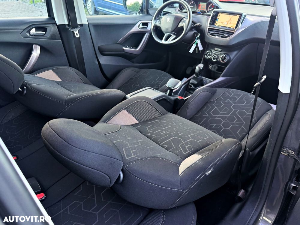 Peugeot 2008 PureTech 82 Style - 20