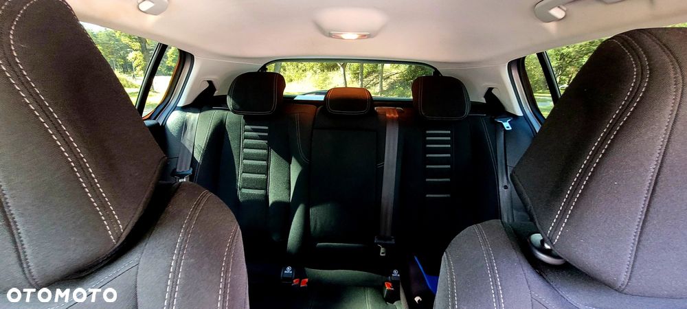 Peugeot 308 - 8