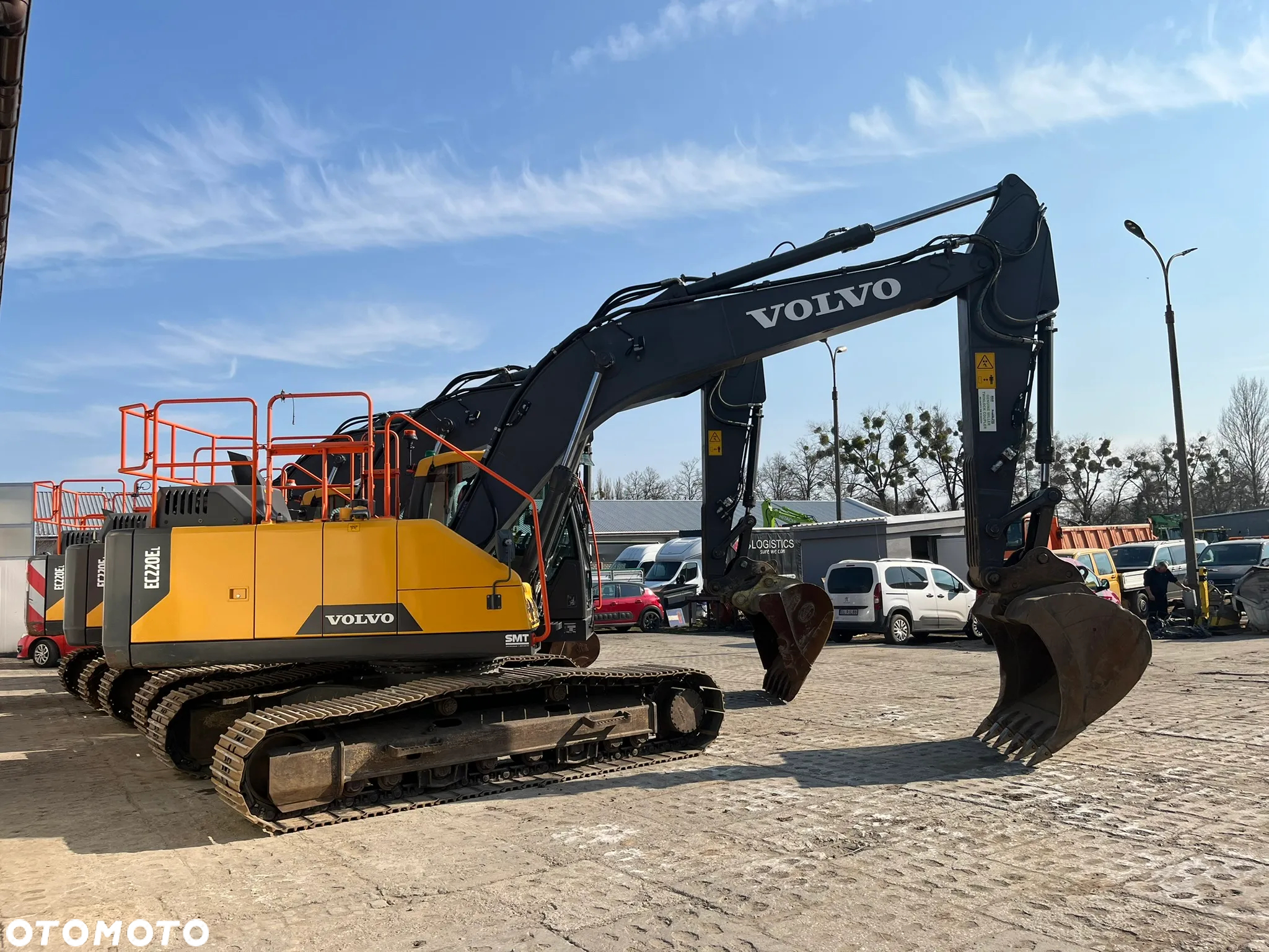 Volvo EC220EL - 22
