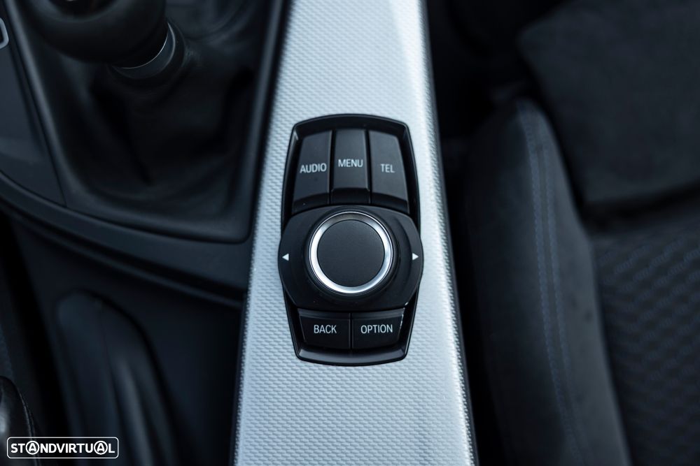 BMW 318 d M Sport - 23