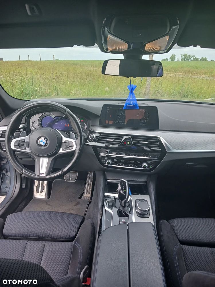 BMW Seria 5 520d Efficient Dynamics M Sport sport - 12