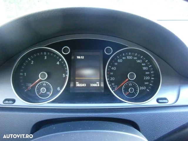 Volkswagen Passat 1.6 TDI BlueMotion Technology Comfortline - 6