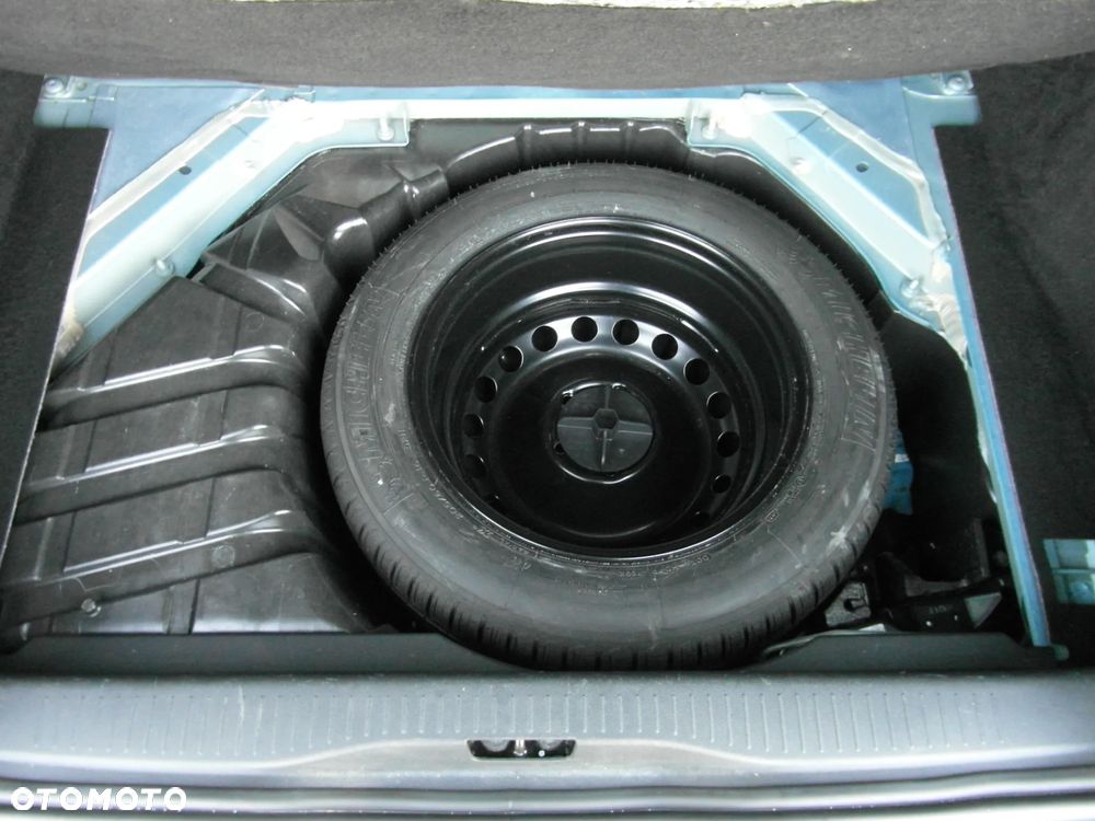 Renault Scenic 1.6 16V 110 LIMITED - 8