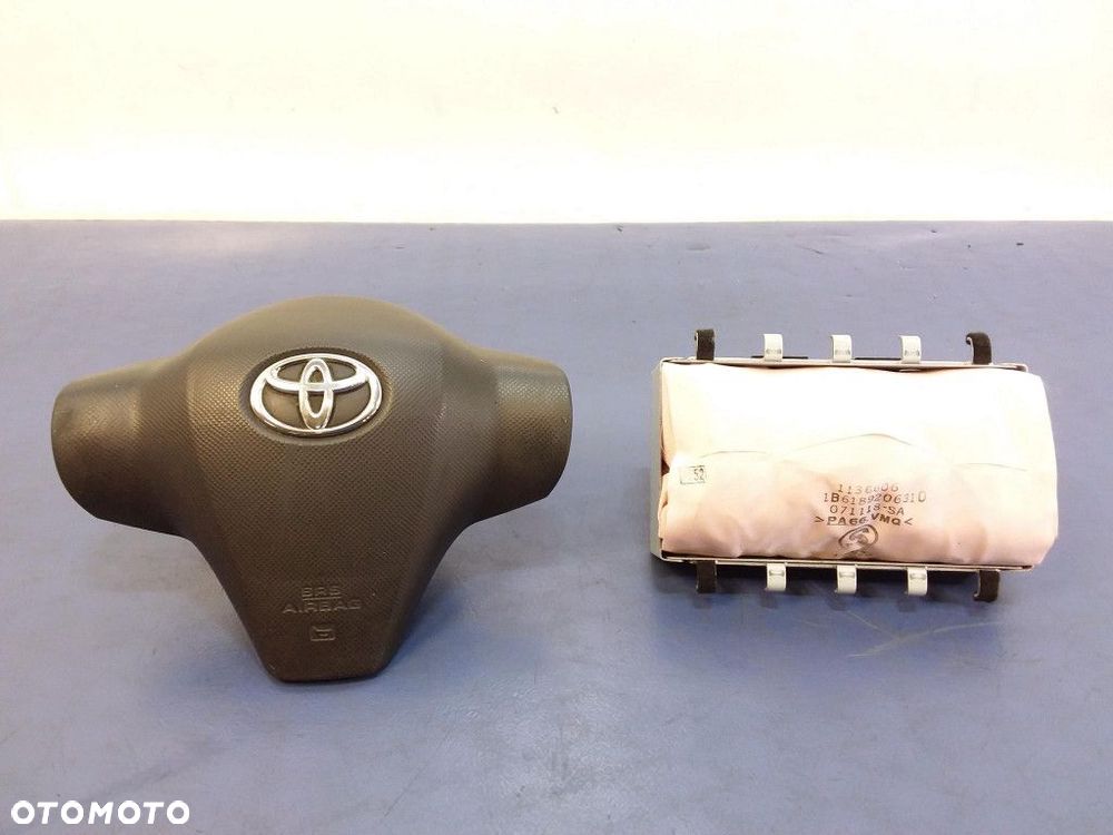 TOYOTA YARIS II 3D DESKA ROZDZIELCZA KONSOLA - 8