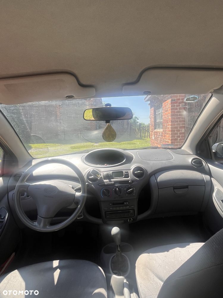 Toyota Yaris - 6