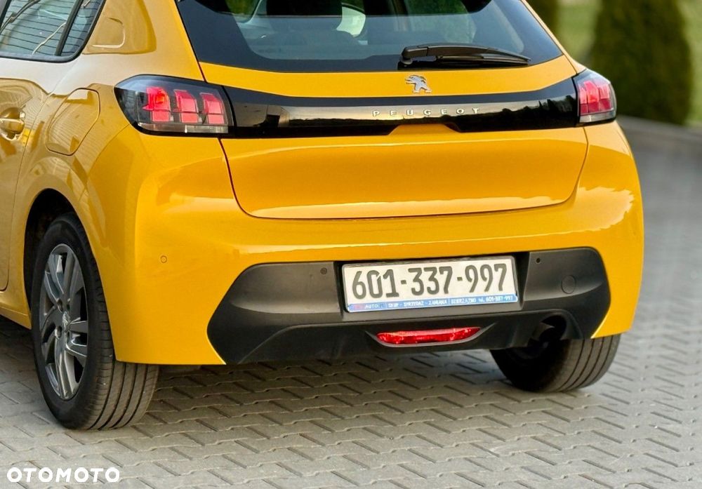 Peugeot 208 - 10