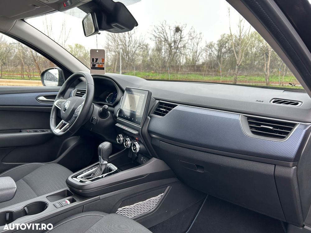 Renault Arkana E-TECH 145 Evolution - 9