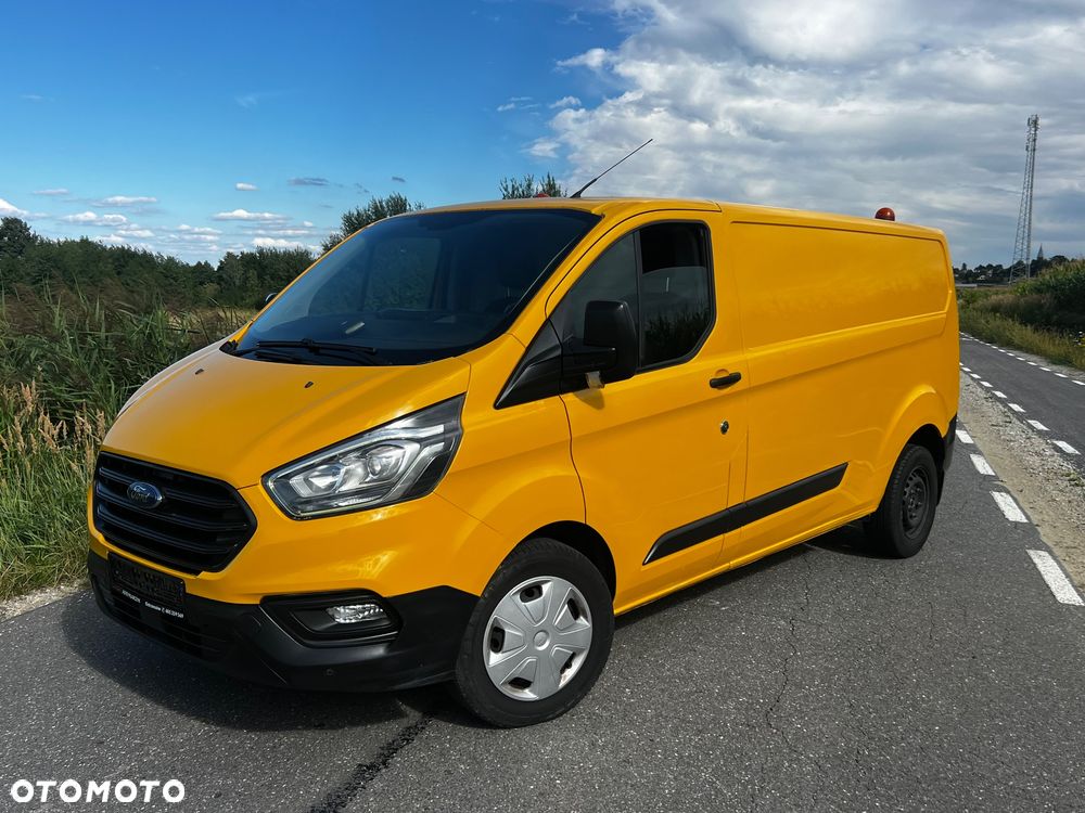 Ford Coustom - 1