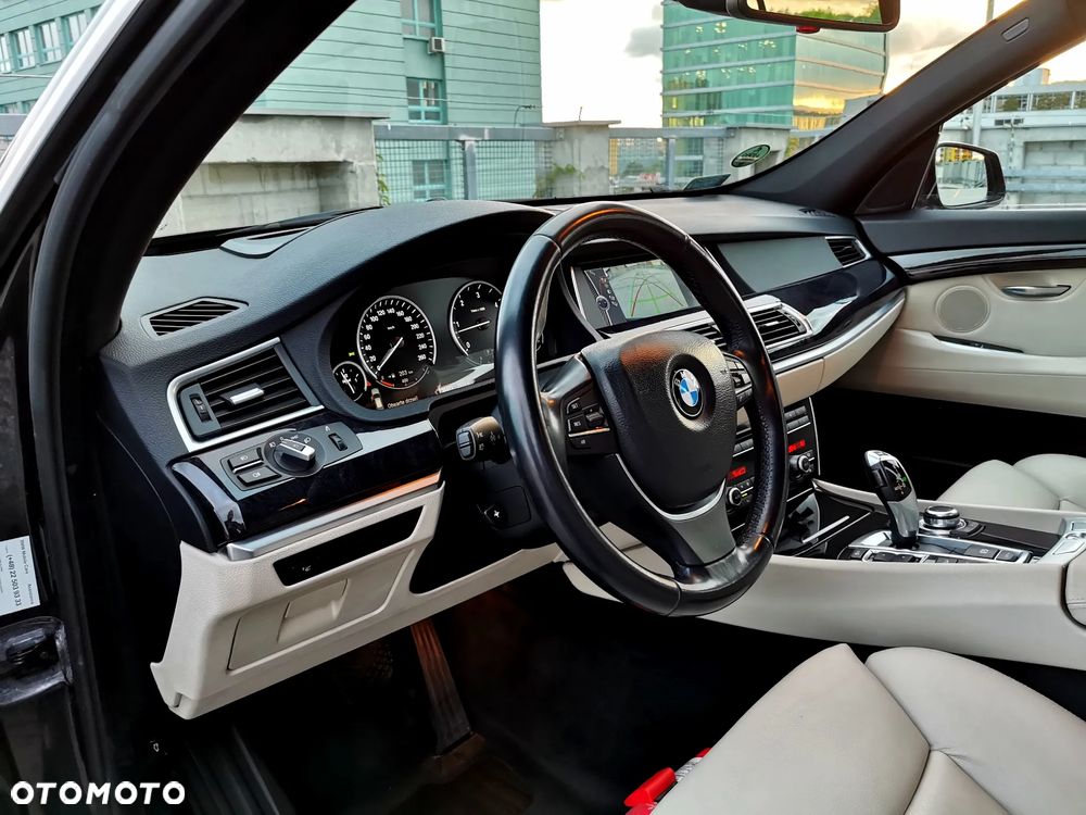BMW 5GT 530d - 17