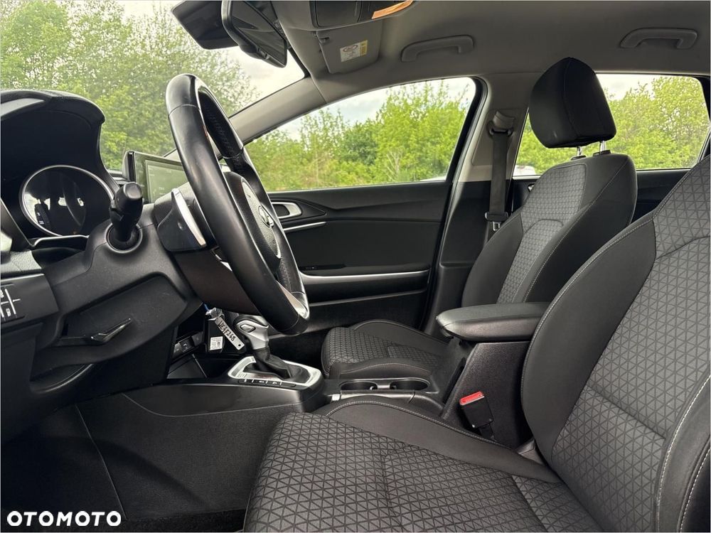 Kia Ceed 1.5 T-GDI M DCT - 9