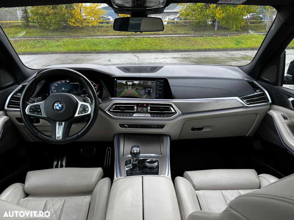 BMW X5 M M50i - 13