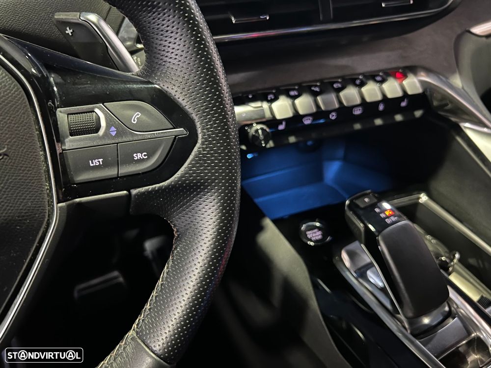 Peugeot 3008 1.6 Hybrid GT Pack e-EAT8 - 19