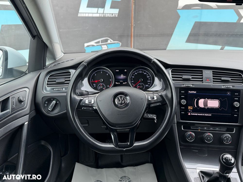 Volkswagen Golf 1.6 TDI SCR Comfortline - 9